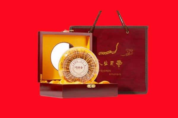 收购资讯:芜湖镜湖区回收冬虫夏草是按克吗
